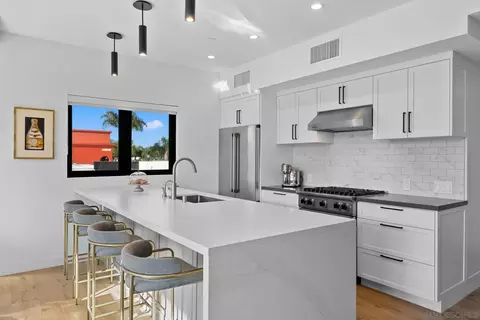 768 N Coast Highway 101, Encinitas, CA 92024 photo 17
