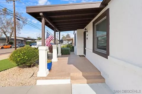 Exterior - 637 Jefferson Ave, El Cajon, CA 92020 photo 8 of 11