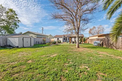 Exterior - 637 Jefferson Ave, El Cajon, CA 92020 photo 10 of 11