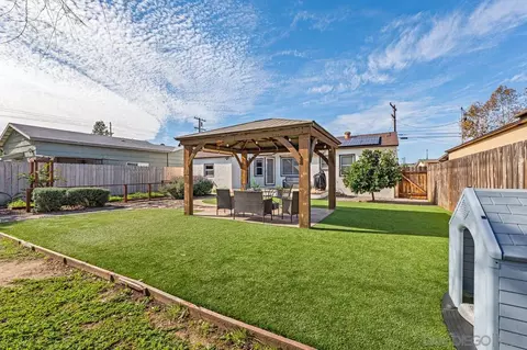 Exterior - 637 Jefferson Ave, El Cajon, CA 92020 photo 6 of 11