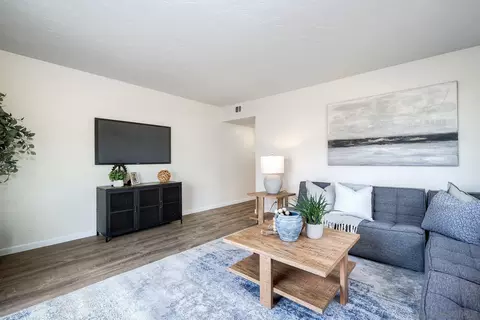Living - 926 Aster Ave, El Cajon, CA 92020 photo 5 of 6