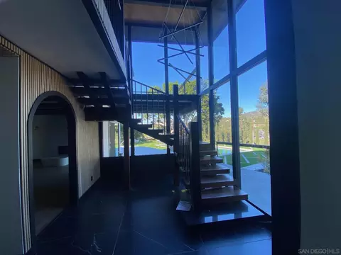 2101 Monte Vis, Vista, CA 92084 photo 3