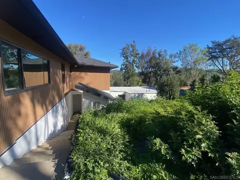 2101 Monte Vis, Vista, CA 92084 photo 4