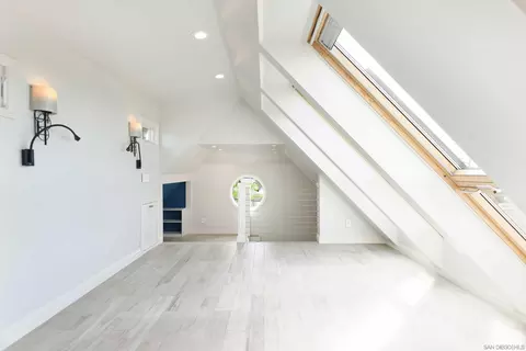 619 Bonair Way, La Jolla, CA 92037 photo 35