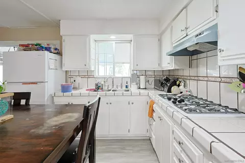 Kitchen - 200 Olive Ave #101, Vista, CA 92083 photo 1 of 3