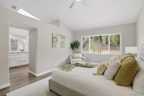 Bedroom - 13856 Jack Oak Ln, Lakeside, CA 92040 photo 2 of 6