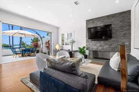 Living - 5663 Abalone Pl, La Jolla, CA 92037 photo 4 of 8