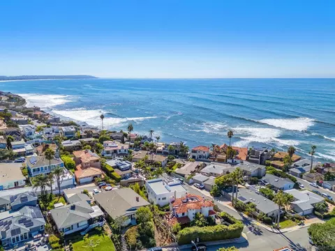 View/Area - 5663 Abalone Pl, La Jolla, CA 92037 photo 10 of 12