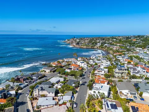 View/Area - 5663 Abalone Pl, La Jolla, CA 92037 photo 9 of 12