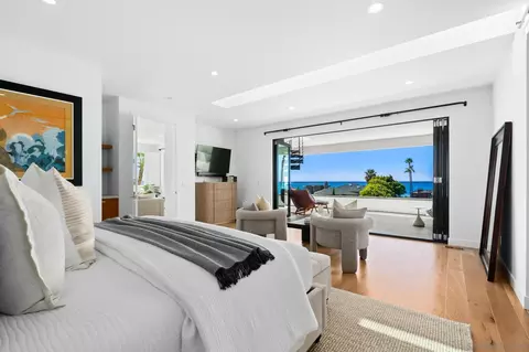 Bedroom - 5663 Abalone Pl, La Jolla, CA 92037 photo 1 of 4