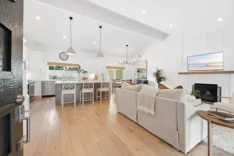 114 Cerro St, Encinitas, CA 92024 photo 2