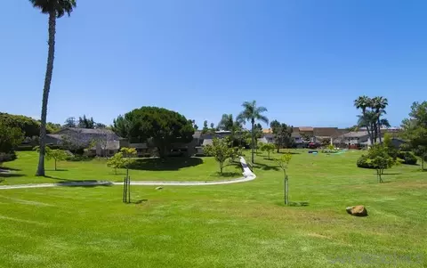 Exterior - 401 Requeza St F1, Encinitas, CA 92024 photo 7 of 8