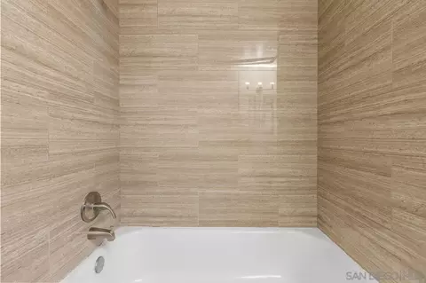 Bath - 401 Requeza St F1, Encinitas, CA 92024 photo 3 of 3