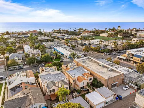 View/Area - 7455 Draper Ave #2, La Jolla, CA 92037 photo 4 of 5