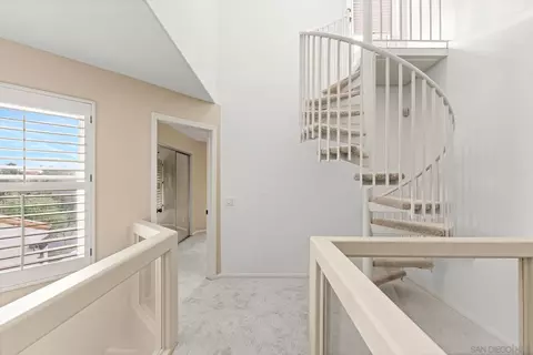 Entry Way - 7455 Draper Ave #2, La Jolla, CA 92037 photo 2 of 2
