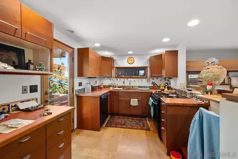 1817 David St, San Diego, CA 92111 photo 8
