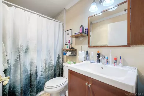 Bath - 12923 Mapleview St #6, Lakeside, CA 92040 photo 1 of 2