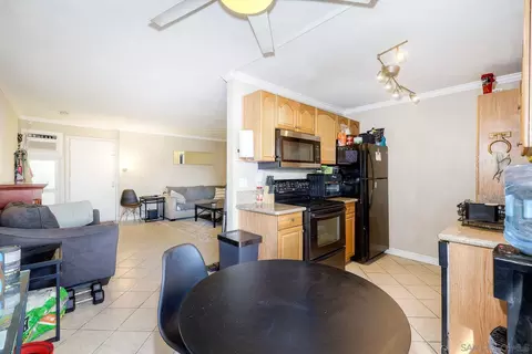 Kitchen - 12923 Mapleview St #6, Lakeside, CA 92040 photo 4 of 5