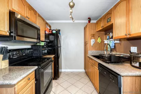 Kitchen - 12923 Mapleview St #6, Lakeside, CA 92040 photo 3 of 5