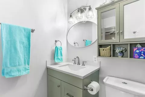 Bath - 13209 Neddick Ave, Poway, CA 92064 photo 2 of 2