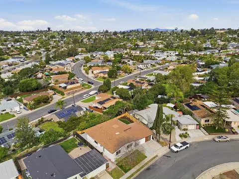 View/Area - 9348 Horton Dr, La Mesa, CA 91942 photo 2 of 9