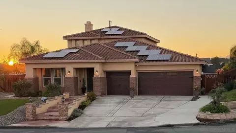 Exterior - 2327 Clearcrest Ln, Fallbrook, CA 92028 photo 2 of 19
