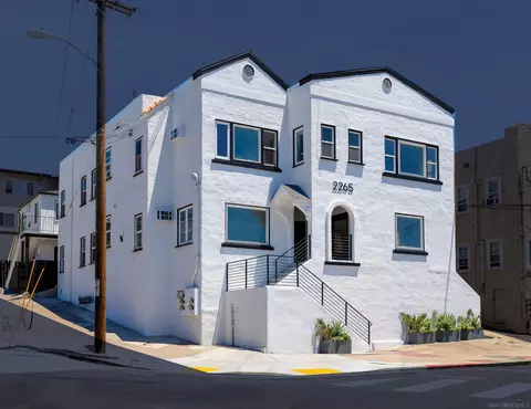 2265-71 Curlew St, San Diego, CA 92101