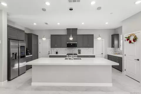 12124 Riley Ln, San Diego, CA 92128
