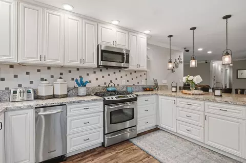 Kitchen - 12708 Casa Avenida, Poway, CA 92064 photo 4 of 5