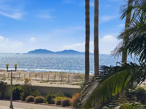 View/Area - 22 Montego Ct, Coronado, CA 92118 photo 2 of 10
