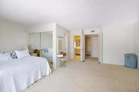 Bedroom - 22 Montego Ct, Coronado, CA 92118 photo 2 of 3
