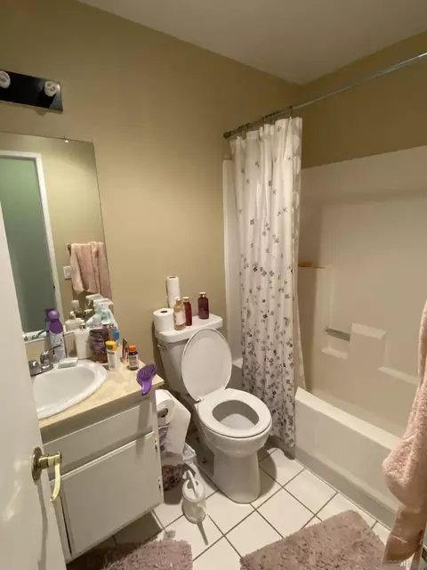 Bath - 2425 Cranston Dr #39, Escondido, CA 92025 photo 1 of 3
