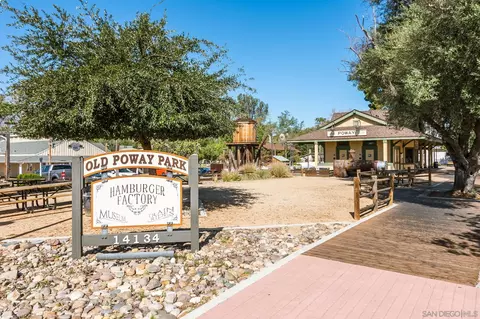 la manda dr, Poway, CA 92064 photo 17
