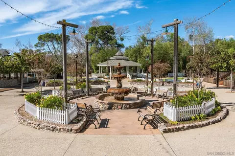 la manda dr, Poway, CA 92064 photo 24