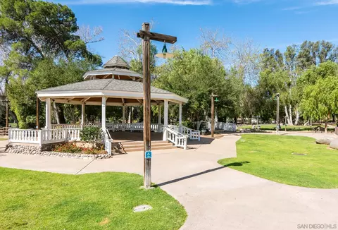 la manda dr, Poway, CA 92064 photo 23