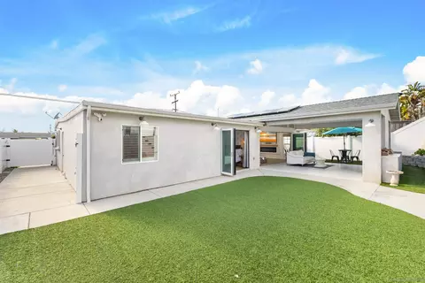 Exterior - 1432 Santa Rosa St, Oceanside, CA 92058 photo 6 of 6