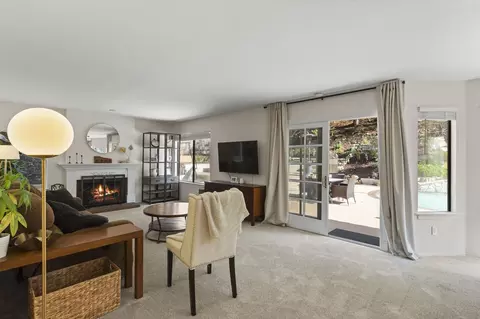 Living - 14725 Fieldview Way, Poway, CA 92064 photo 4 of 6