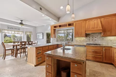 Kitchen - 15336 Mesa Estates Ct, Ramona, CA 92065 photo 2 of 2