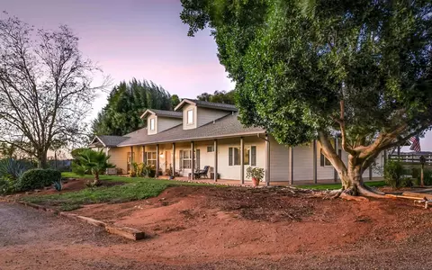 15336 Mesa Estates Ct, Ramona, CA 92065
