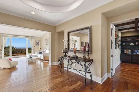 1690 Gascony Rd, Encinitas, CA 92024 photo 13