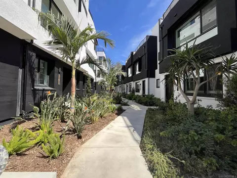 3868 N Riley Ln, Los Angeles, CA 90065