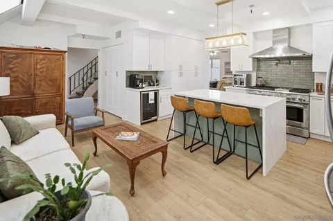 835 D Ave #5, Coronado, CA 92118