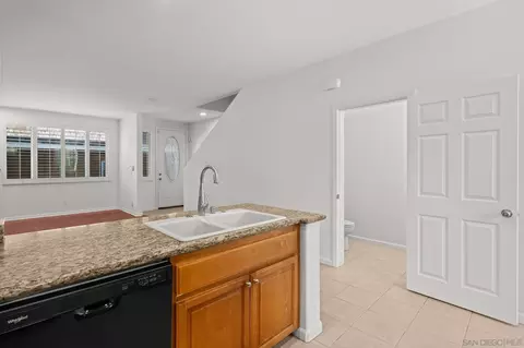 4069 Gresham St, San Diego, CA 92109 photo 8