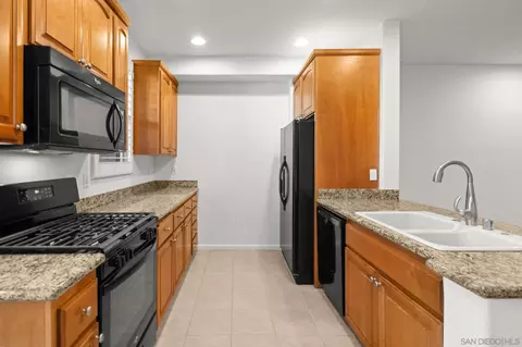 4069 Gresham St, San Diego, CA 92109 photo 9