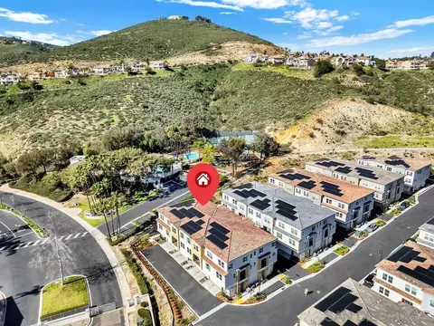 View/Area - 2822 Juniper Berry St, Spring Valley, CA 91977 photo 5 of 9