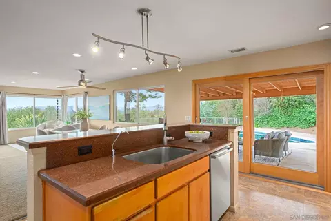 Kitchen - 15770 Oak Valley Rd, Ramona, CA 92065 photo 2 of 2