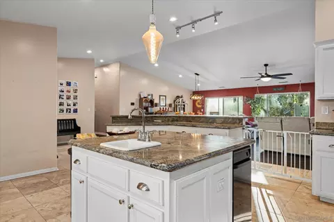 Kitchen - 1714 Foss Rd, Alpine, CA 91901 photo 4 of 6