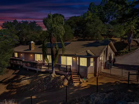 1714 Foss Rd, Alpine, CA 91901