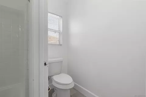 Bath - 29844 Prell Ct, Menifee, CA 92584 photo 3 of 5