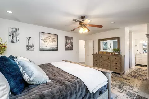 Bedroom - 15805 Oak Valley Rd, Ramona, CA 92065 photo 4 of 4